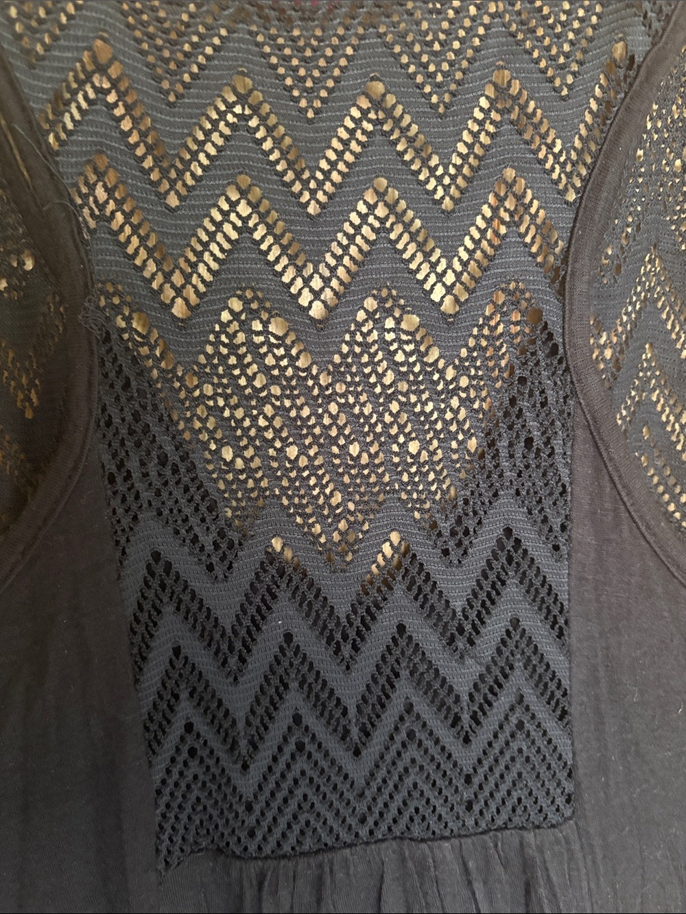Annabelle Black Sleeveless Tank with Metallic Dreamcatcher size L - Picture 4 of 8